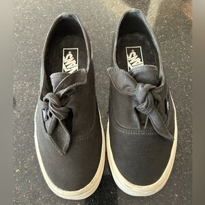 Women’s Bow Vans Slips Ons Sz 7.5